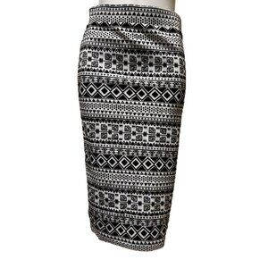❤️ 4/$20 Iris Los Angeles pencil skirt Women's large black white tribal Flocked